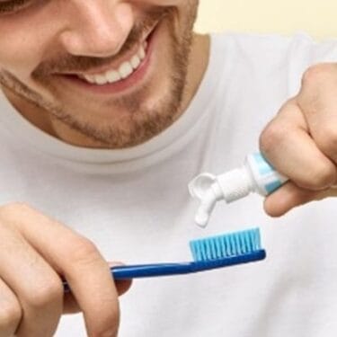 راهنمای انتخاب بهترین مسواک(Guide to choosing the best toothbrush) در سایت دکتر امیررضا پدرام تقدیم شما میشود تا آگهی بالایی بدست بیاورید.