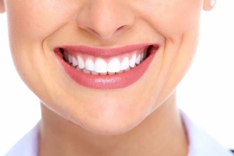 چرا دندانپزشک زیبایی در صادقیه تهران؟