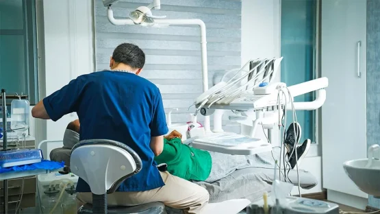 بک گراند قیمت و هزینه کامپوزیت دندان کلینیک دکتر امیررضا پدرام